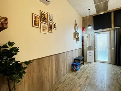 a hallway of a hospital with a waiting room at Salom 5 in Valencia