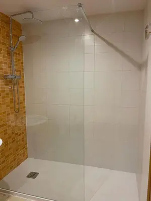 a shower with a glass door in a bathroom at UIM Mediterraneo FELIPE 8 WIFI in Puerto de Sagunto