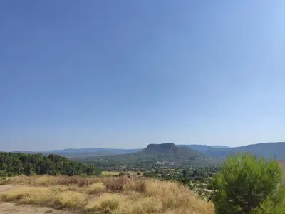 a view of the mountains from the top of a hill at Apartamento rural Casa Calo in Losa del Obispo