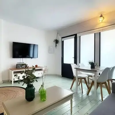 New Cozy Beach apartment