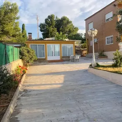Encantador alojamiento con acceso a piscina compartida