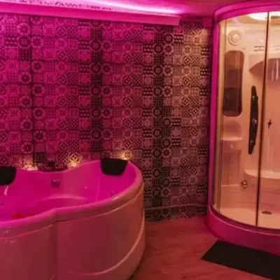 BONITA CASA CUEVA CON JACUZZI