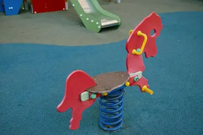 a toy skateboard on top of a toy screw at A Casa Martinez Playa Sin Ascensor in Mareny Barraquetas
