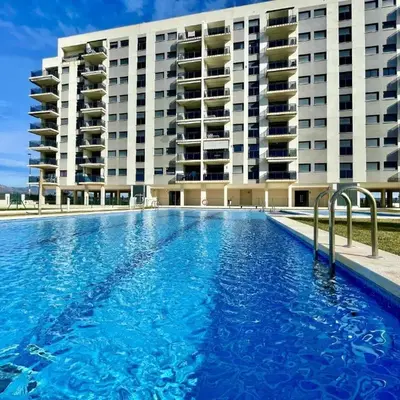 Apartamento con piscina