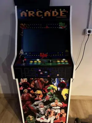 a computer screen with a bunch of superheroes on it at Racó de la Mar in Faro de Cullera
